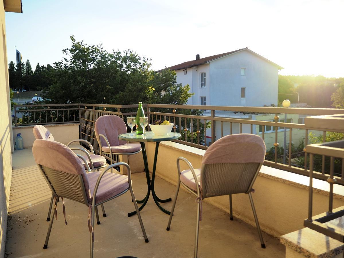 Apartment Ivan-Experience 3 Bedrooms Ljubuški Buitenkant foto