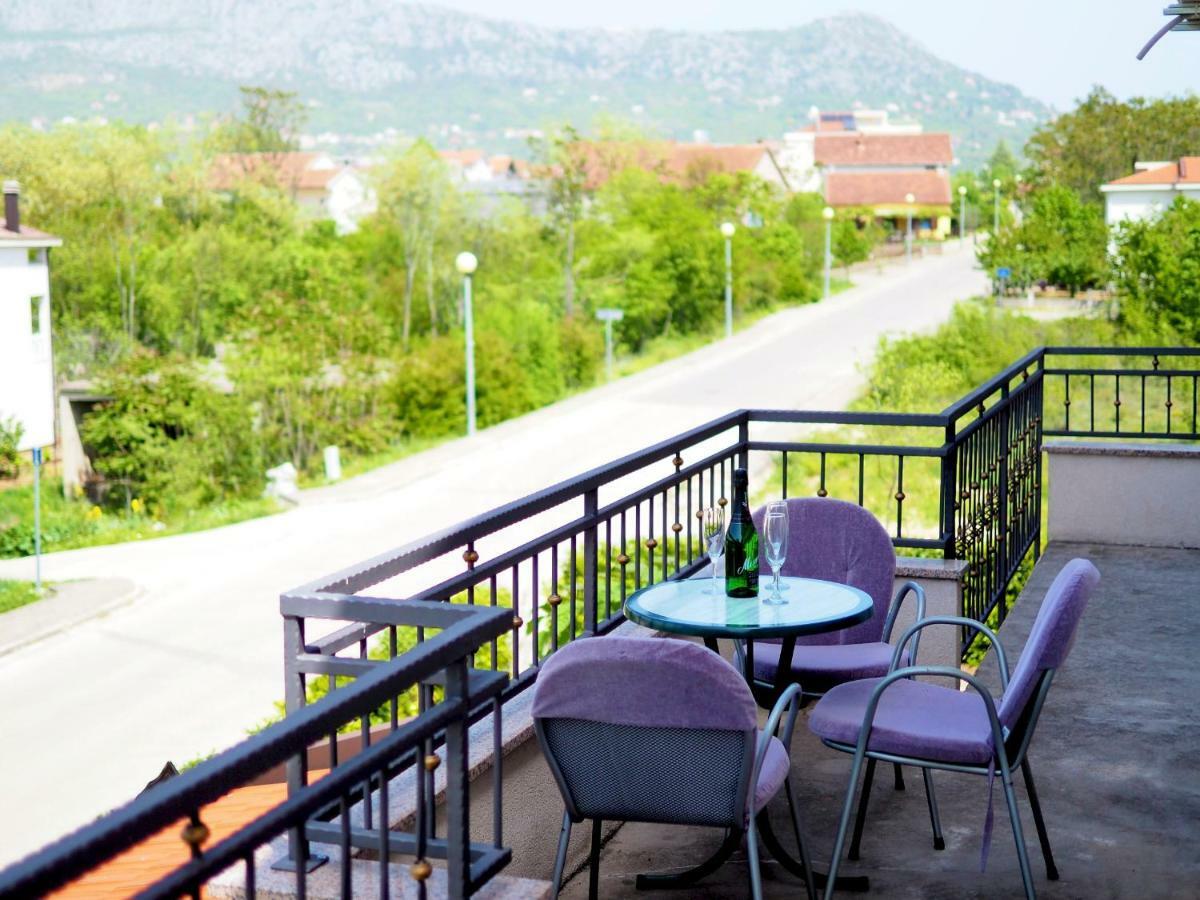 Apartment Ivan-Experience 3 Bedrooms Ljubuški Buitenkant foto